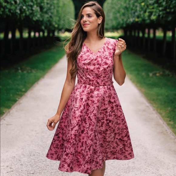 NWT Gal Meets Glam Elle Rose Floral Belted Dress 0 - Picture 3 of 13